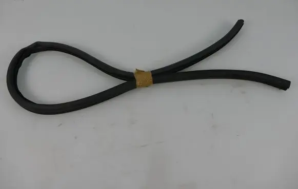 Mercedes-Benz SLK R172 Front door glass trim molding A1726970051