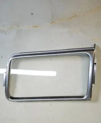 Volkswagen Touareg II Dashboard glove box trim 7P1819577