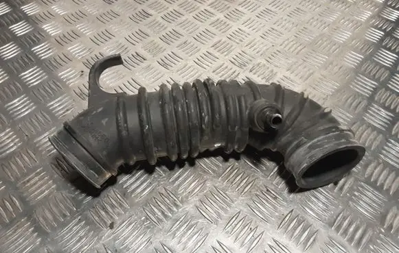 Mitsubishi Outlander Air intake duct part 1505A660