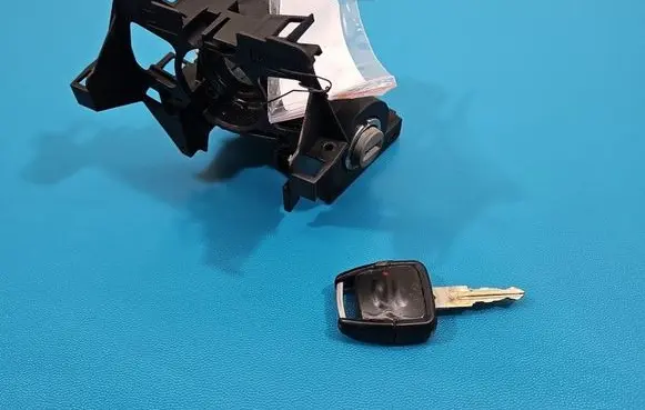 Opel Astra G Ignition lock IMPRK1527055