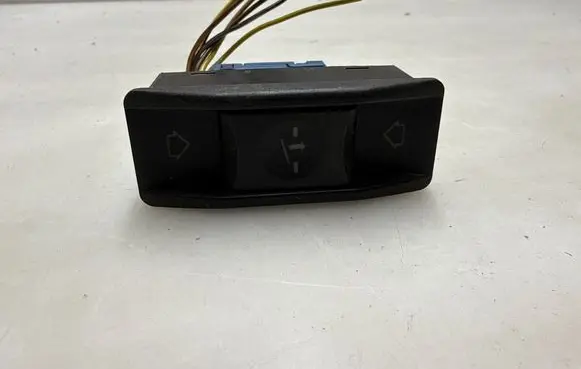 BMW 5 E34 Sunroof switch 8359270