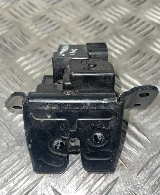 Hyundai i30 Loading door lock 