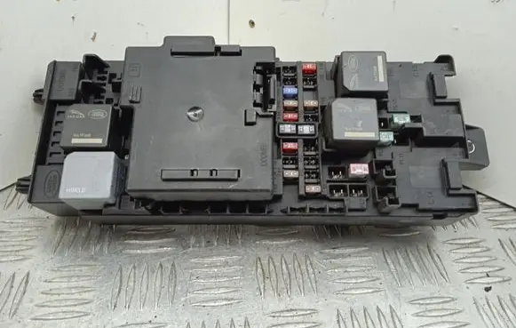 Land Rover Range Rover Sport L494 Fuse module 58L811F04