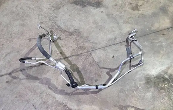Opel Crossland X Air conditioning (A/C) pipe/hose 453258113