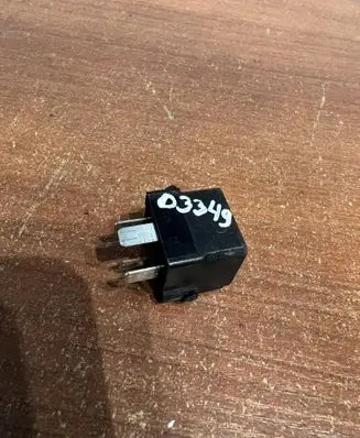 Mercedes-Benz A W168 Other relay A0025421319 D3349