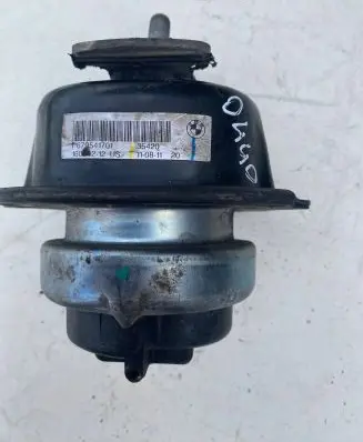 BMW X5 E70 Engine mount bracket P679541701 35420