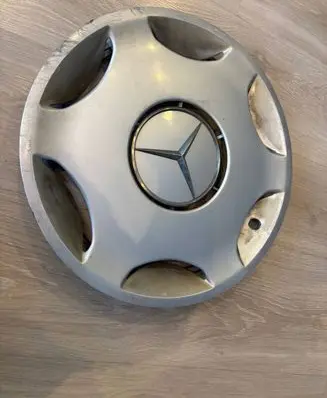 Mercedes-Benz C W203 R15 wheel hub/cap/trim A2024010024 2024010024