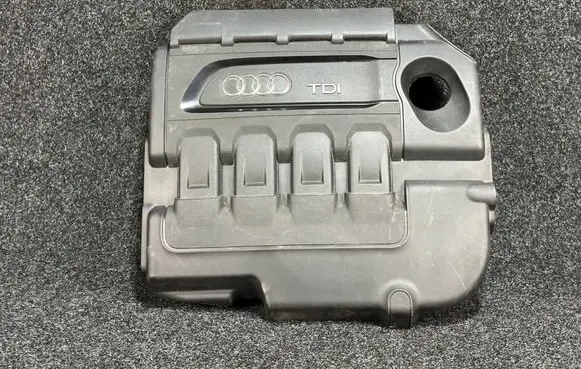 Audi A3 S3 8V Engine cover (trim) 04L103954T 04L103925R