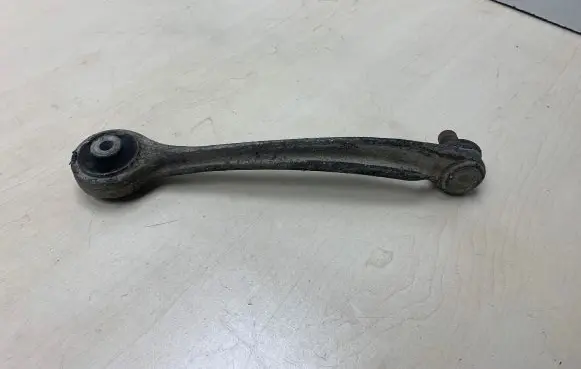 Volkswagen PASSAT B5.5 Front control arm