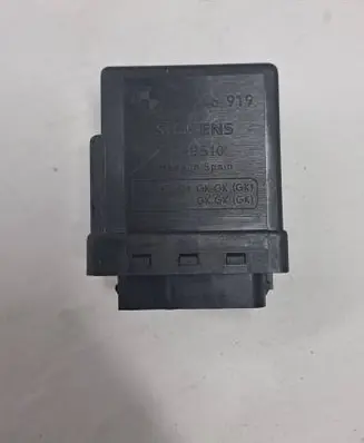 BMW 5 E39 Glow plug pre-heat relay 2246919