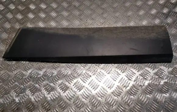 Jeep Cherokee Front door trim (molding) 1YW35TRMAB