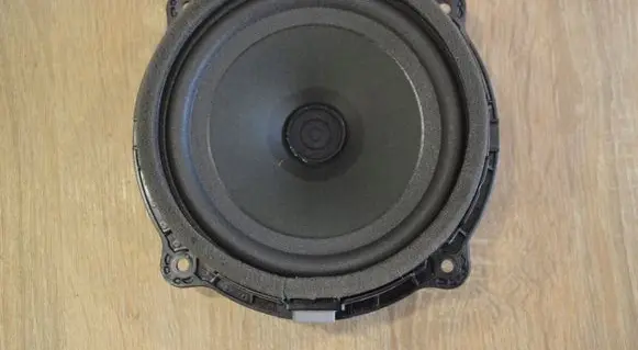 KIA Stinger Front door speaker 96330J5000