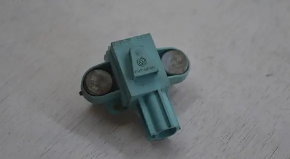 Audi A6 S6 C6 4F Airbag deployment crash/impact sensor 4F0955557