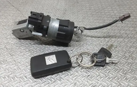 Citroen C4 I Picasso Ignition lock