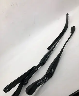 Mercedes-Benz C W206 Windshield/front glass wiper blade A2068201100
