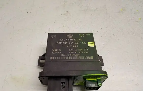Opel Insignia A Light module LCM 13317876