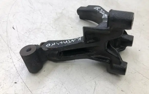 Volkswagen Tiguan Allspace Driveshaft support bearing bracket 04L131425A