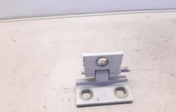 Volvo V70 Front door upper hinge