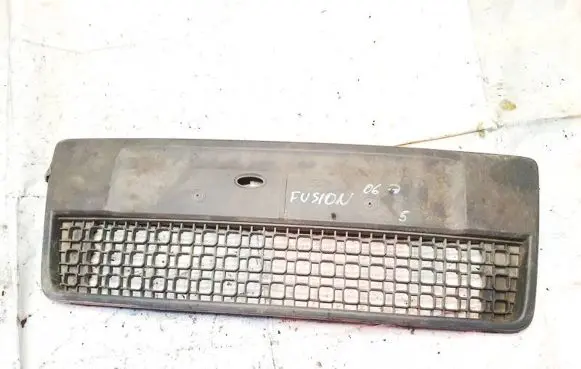 Ford Fusion Front grill 6n1117b968a 6n11-17b968-a