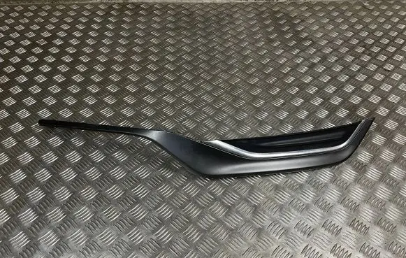 Volvo V60 Front bumper splitter molding 31353654