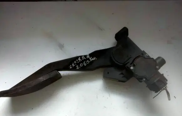 Opel Zafira A Accelerator throttle pedal 90581208 090100096 0281002298