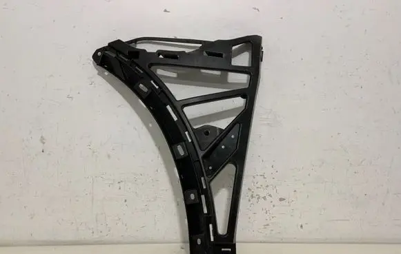 Porsche Cayenne (92A) Front bumper mounting bracket 7P5807178
