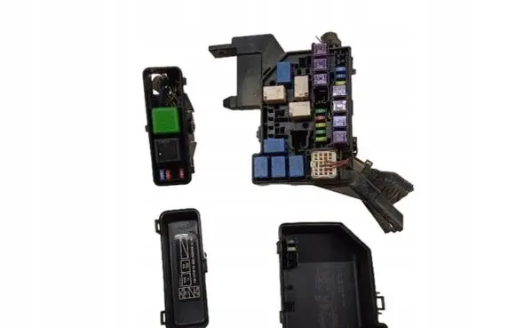 Renault Megane III Fuse box set