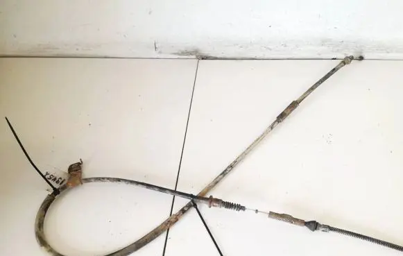 Handbrake/parking brake wiring cable