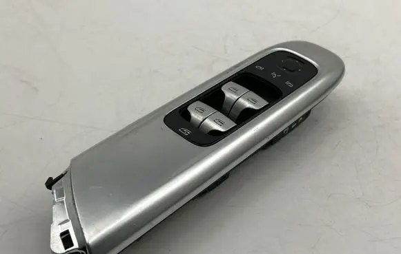 Mercedes-Benz C W206 Electric window control switch A2069007807 A2239025209 A2069010205
