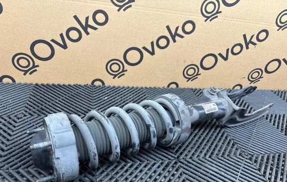 Porsche Cayenne (92A) Front shock absorber/damper 7P5413032P