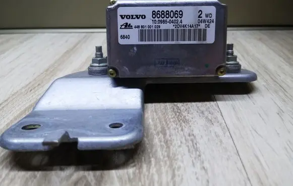 Volvo S60 ESP acceleration yaw rate sensor 8688069