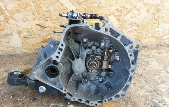 Toyota Aygo AB40 Manual 5 speed gearbox 20TT57