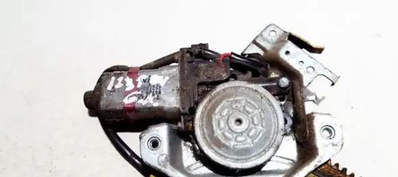 Toyota Previa (XR30, XR40) II Rear door window regulator motor 8572020170
