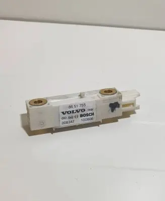Volvo XC90 Airbag deployment crash/impact sensor 8651755 008347 100806