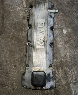 BMW 3 E46 Rocker cam cover 1739643