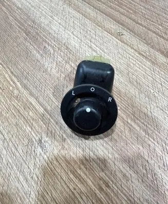 Chrysler 300 - 300C Wing mirror switch 56040524AF 322543165A