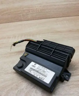 Audi A8 S8 D3 4E Power management control unit 4E0907280A F005S00073