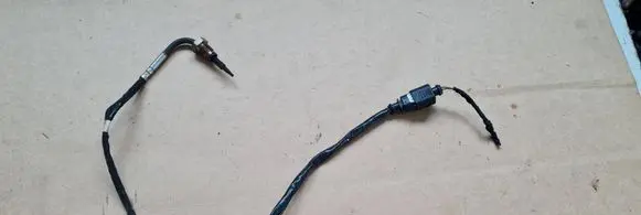 Audi A4 S4 B9 Oil temperature sensor 8W0906088E