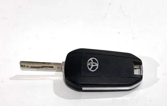 Toyota ProAce City Ignition key/card 9809825277