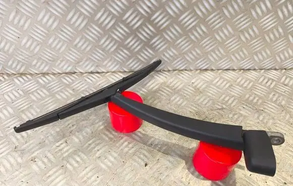 Ford Fiesta Front wiper blade arm 