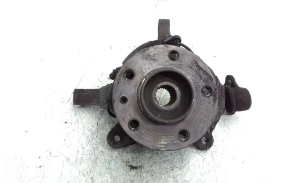 Nissan Primastar Front wheel hub spindle knuckle