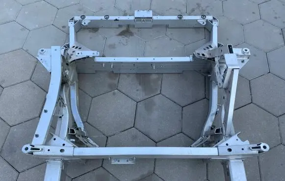 BMW i8 Frame 