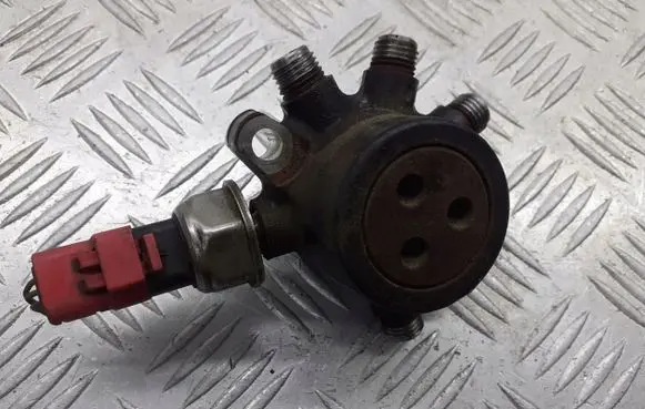 Ford Focus Fuel distributor 4M5Q9D280DA
