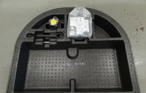 Hyundai i30 Tool set 09149-G4950