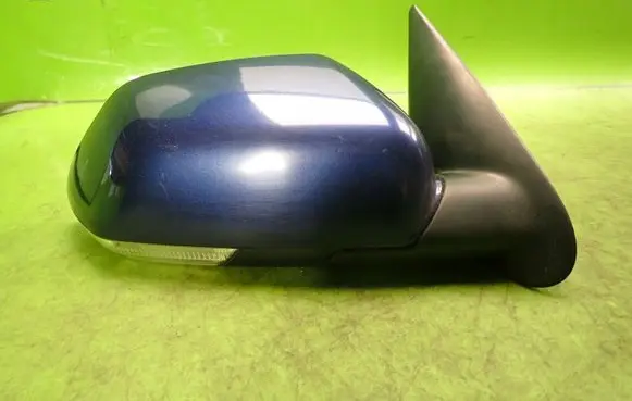 Skoda Octavia Mk2 (1Z) Front door electric wing mirror E9014245