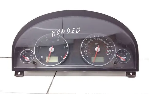 Ford Mondeo Mk III Speedometer (instrument cluster) 3S7F10841 44ZU187