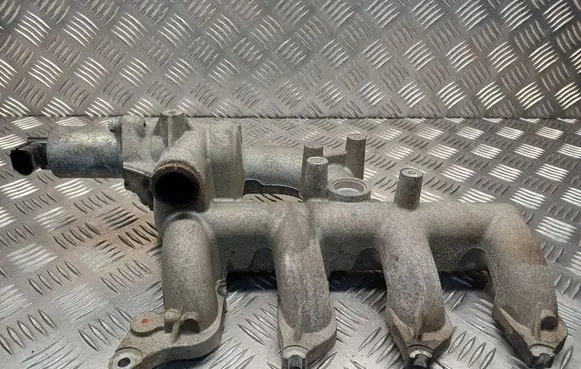 Nissan Primera Intake manifold 8200145096 8200282879