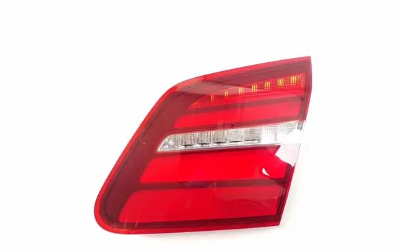 Tailgate rear/tail lights
