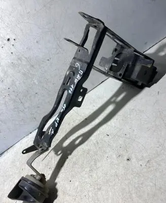 BMW 1 E81 E87 Headlight/headlamp mounting bracket