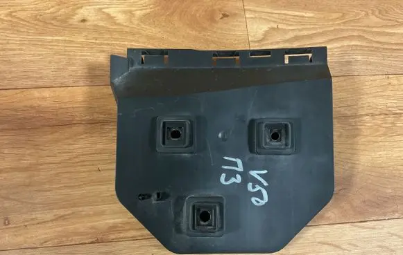 Volvo V50 Rear bumper mounting bracket 30763020 BP8BB